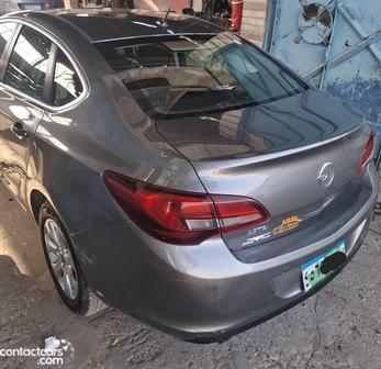 Opel Astra 2021