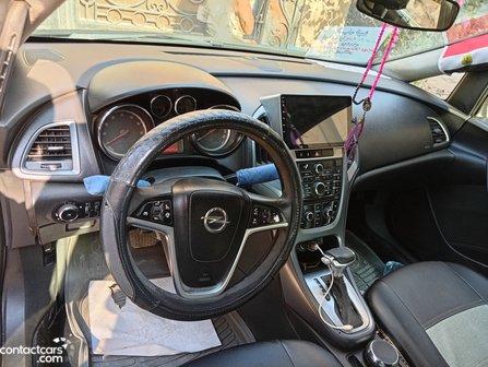 Opel Astra 2014