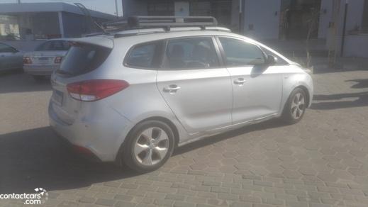 Kia Carens 2015
