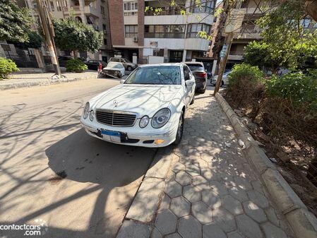 Mercedes E320 2003