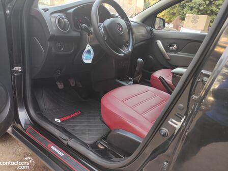 Renault Sandero Stepway 2015