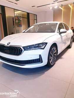 Skoda Superb 2025