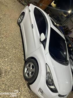 Hyundai Avante 2012