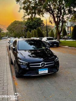 Mercedes B 200 2022