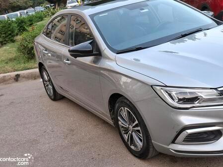 MG 5 2025