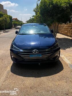 Hyundai Elantra AD 2025