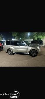 Mitsubishi Pajero 2014