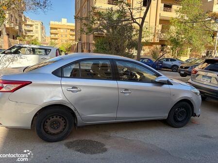 Toyota Yaris 2015