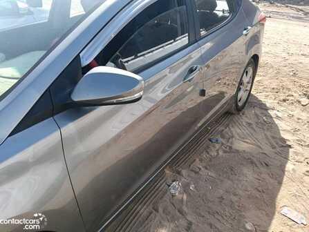 Hyundai Avante 2011