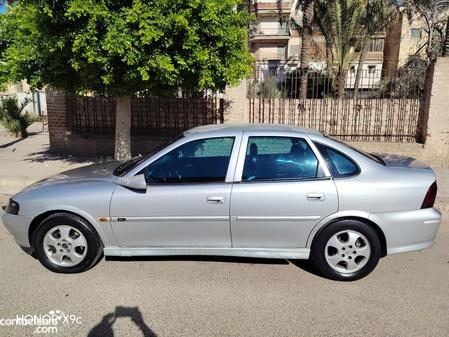 Opel Vectra 2003