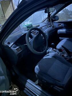 Mitsubishi Lancer 2002