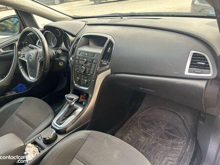 Opel Astra 2014