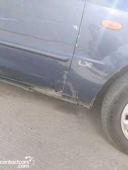 Mazda 323 2002