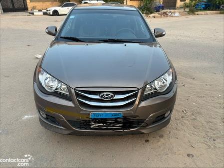 Hyundai Elantra HD 2023
