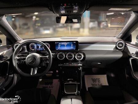 Mercedes CLA 200 2025