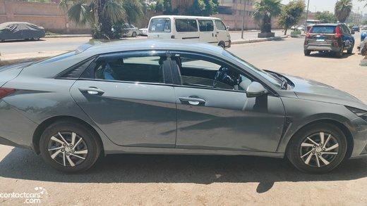 Hyundai Elantra CN7 2021